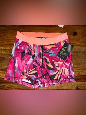 Nike Coral-Pink Tropical Print Women’s Bike Shorts